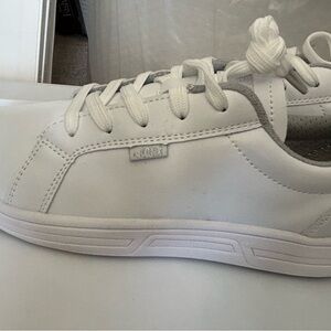 Good White Sneakers for Women size 9 Non Slip Water resistant Shoes